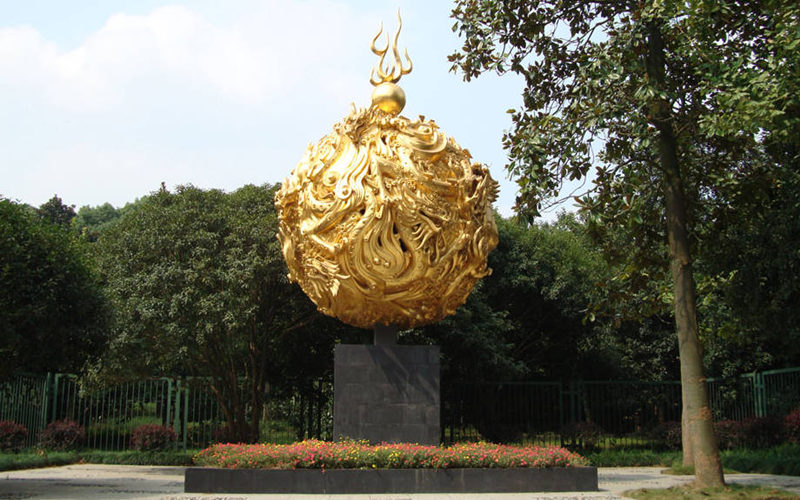 九龙盘珠 大型青铜雕塑