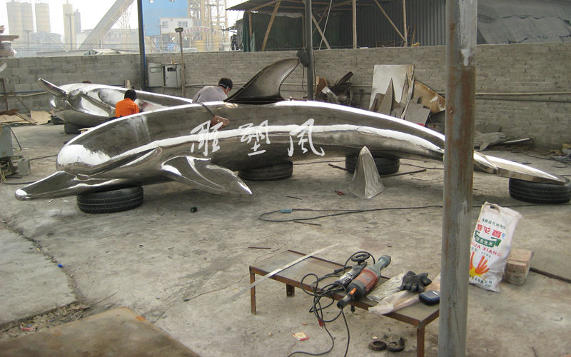 大型不锈钢海豚制作